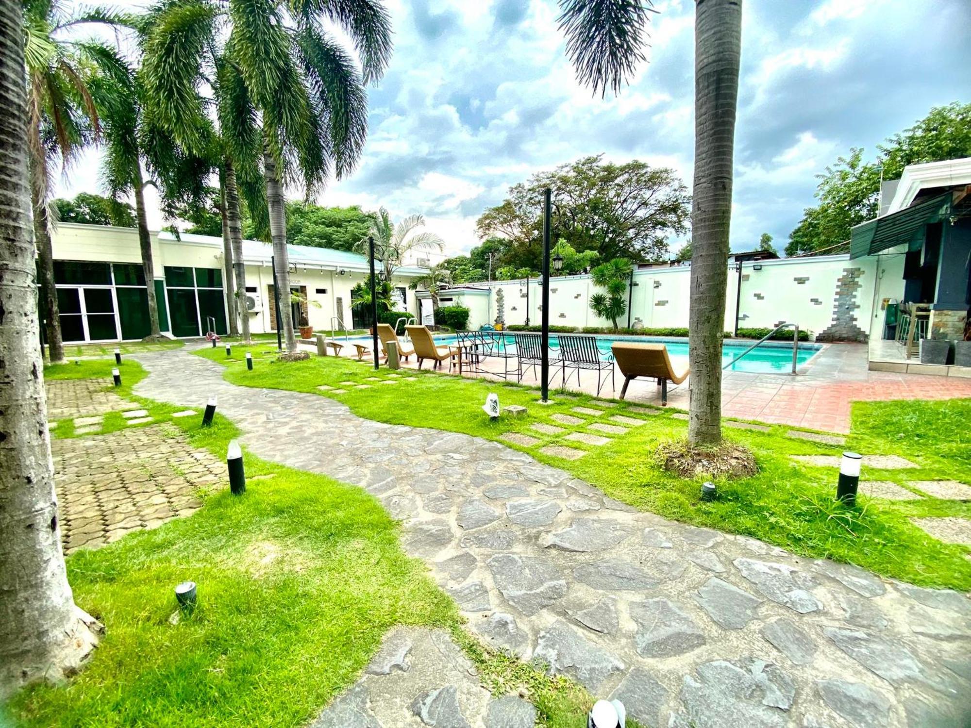 Hotel Euroasia By BLUEBOOKERS Ángeles Exterior foto